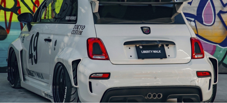 Аэродинамический обвес в стиле Рокет Банни на Абарт (Abarth) 500 от японского тюнингателье Liberty Walk Аэродинамический обвес в стиле Рокет Банни на Абарт (Abarth) 500 от японского тюнингателье Liberty Walk