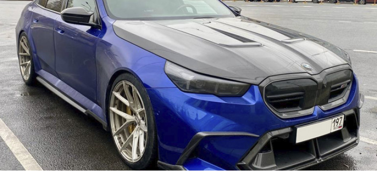 Карбоновый бодикит на БМВ (BMW) M5 G90 Карбоновый бодикит на БМВ (BMW) M5 G90