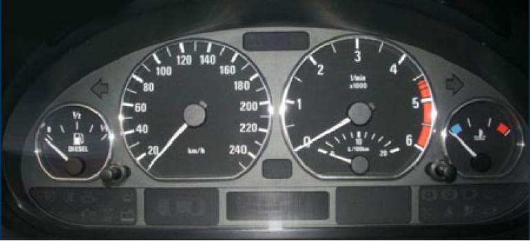 Хромированные колечки в приборную панель БМВ (BMW) E46