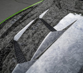 Карбоновый капот на Ламборгини Урус (Lamborghini Urus)