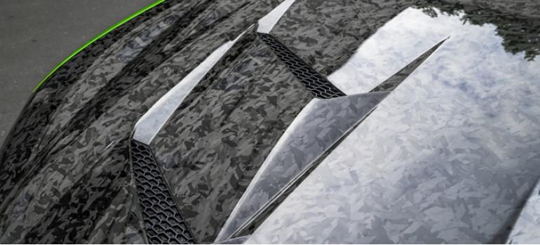 Карбоновый капот на Ламборгини Урус (Lamborghini Urus)