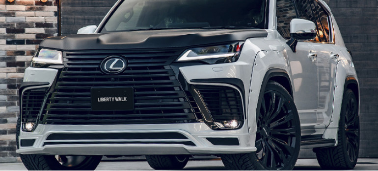 Аэродинамический обвес от японского тюнинг ателье Liberty Walk на новый Лексус (Lexus) LX600 LX500d