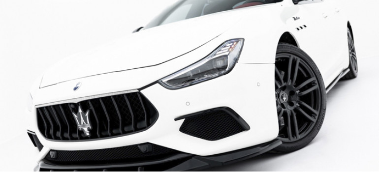 Аэродинамический обвес на Мазерати Гибли Модена (Maserati Ghibli Modena) 2017-2020 годов выпуска