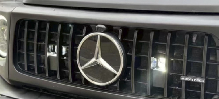 Светодиодные линзы в решетку радиатора на Мерседес (Mercedes) G