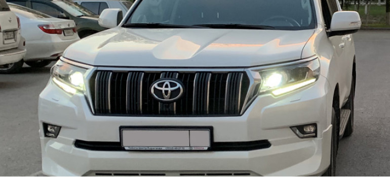 Аэродинамический обвес Urban Sport Aero Package на Toyota Land Cruiser Prado 150 модели 2018 года