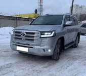 Комплект обвеса в стиле LC300 на Тойоту Ленд Крузер (Toyota Land Cruiser) 200