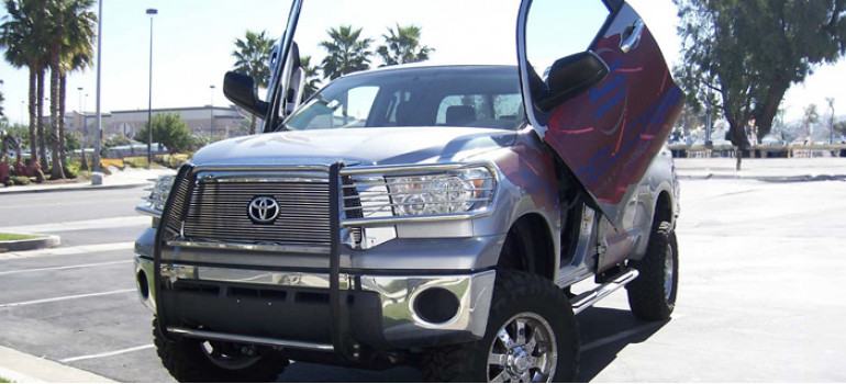 Ламбо двери LSD (Lambo Style Doors) для Тойоты Тундра (Toyota Tundra)
