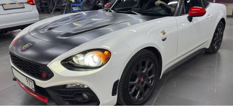 Небольшой ремонт тента кабриолета Abarth 124 Spider