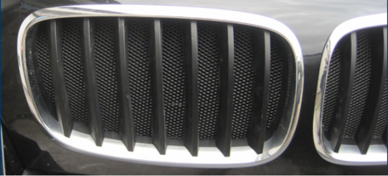 Установка сеточки в "ноздри" BMW X5 E70