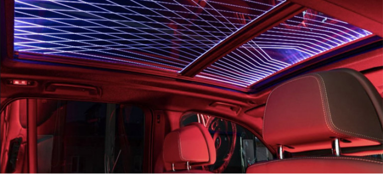 Установка подсветки Sky Lounge (Скай Лаунж) в панорамную крышу БМВ (BMW) X5 G05