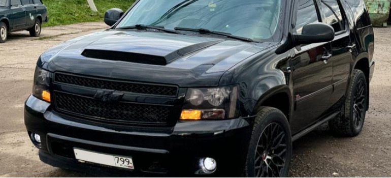 Установка накладки на капот Шевроле Тахо (Chevrolet Tahoe)