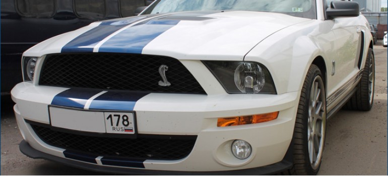 Покраска и установка воздухозаборников в стиле Super Snake на Ford Mustang GT500 Shelby