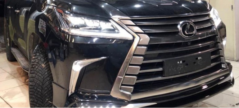 Установка обвеса Double Eight на Лексус (Lexus) LX450d