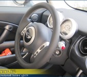 Перетяжка руля на Mini Cooper в автомобильную кожу Дакота (Dakota)