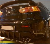 Установка и окраска накладки на задний бампер Мицубиси Ланцер (Mitsubishi Lancer) X