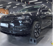 Установка накладки переднего бампера на Шкода Карог (Skoda Karoq)