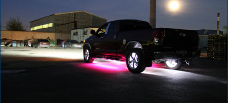 Установка светодиодной подсветки колесных дисков и подсветки под днище на Тойота Тундра ( Toyota Tundra )