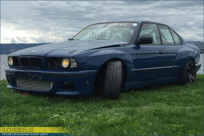 Расширители крыльев WideBody на БМВ (BMW) E34