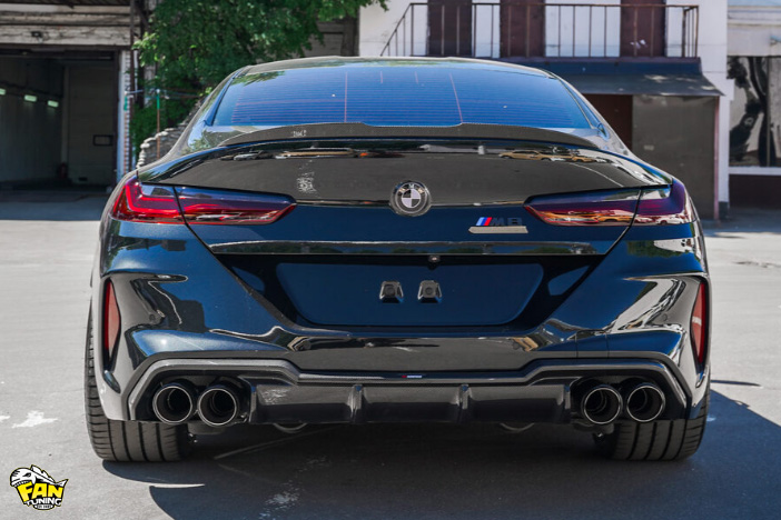 Карбоновый диффузор Акрапович (Akrapovic) заднего бампера для БМВ (BMW) M8 F92 и F93 Gran Coupe