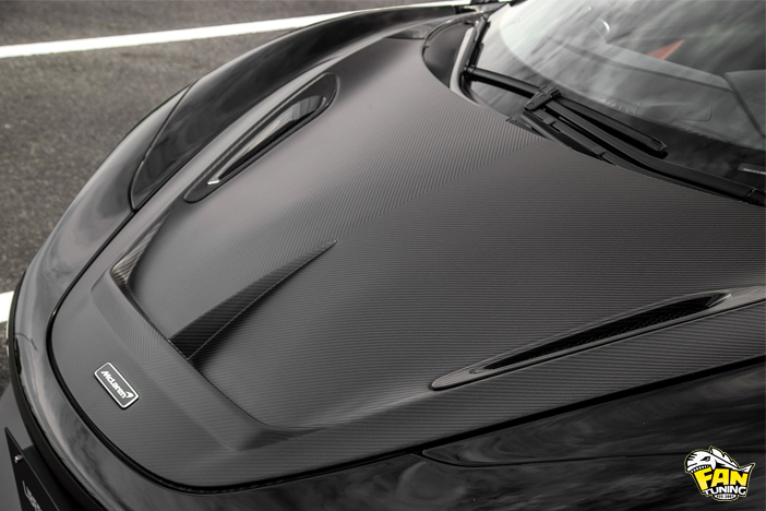 Аэродинамический обвес на Макларен (Mclaren) 720S от японского тюнинг-ателье Liberty Walk
