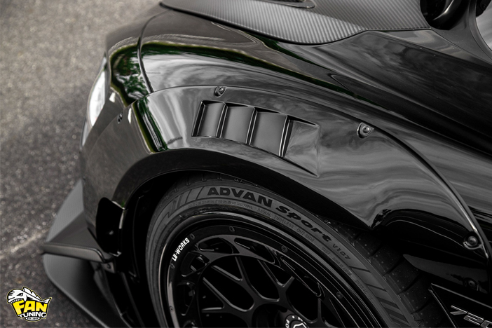 Аэродинамический обвес на Макларен (Mclaren) 720S от японского тюнинг-ателье Liberty Walk