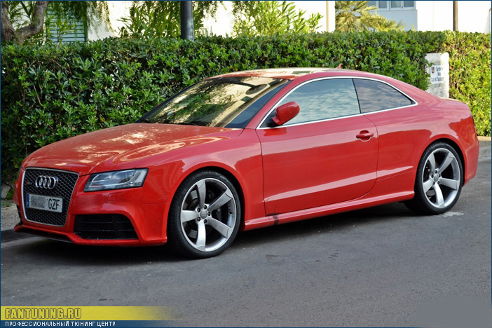 Передний бампер в стиле RS5 на Ауди (Audi) A5 с 2007 по 2011 г.в.