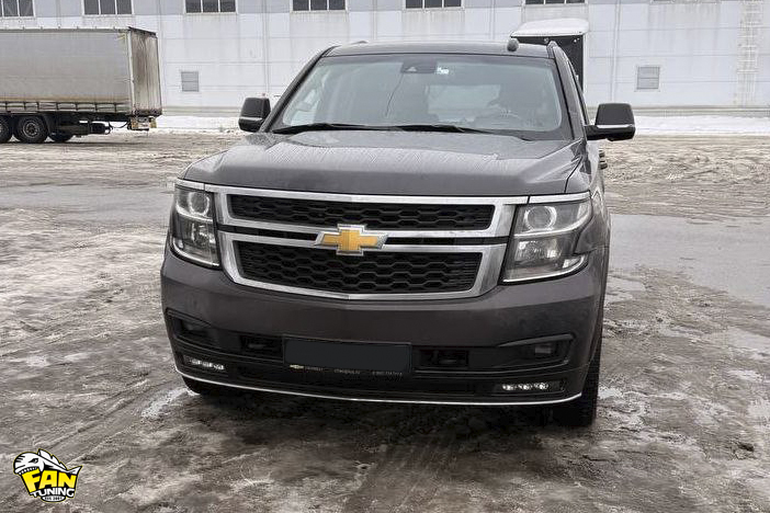 Губа переднего бампера с ДХО на Шевроле Тахо 4 (Chevrolet Tahoe 4) 2014-2020