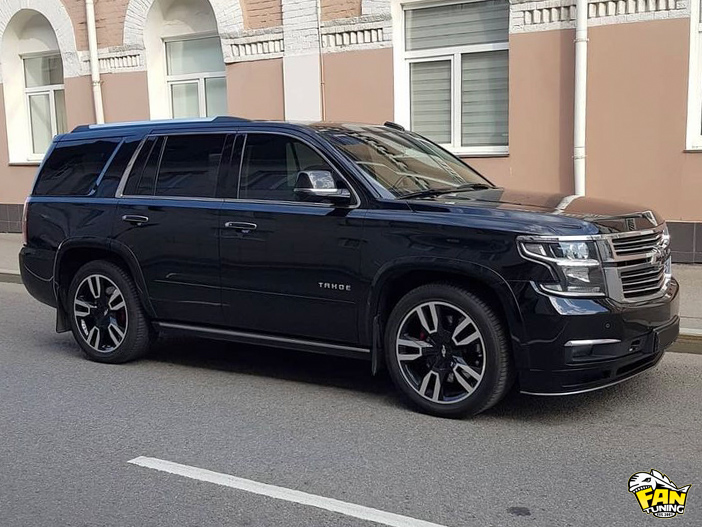 Спойлер переднего бампера на Шевроле Тахо 4 (Chevrolet Tahoe 4) 2014-2020