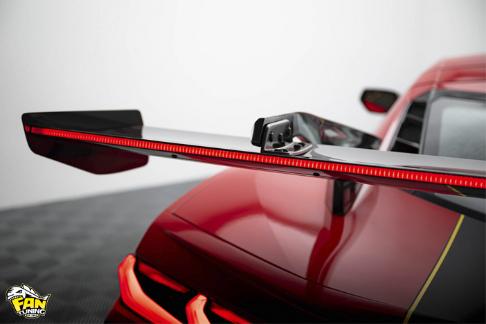 Карбоновое антикрыло на Шевроле Корвет (Chevrolet Corvette) C8
