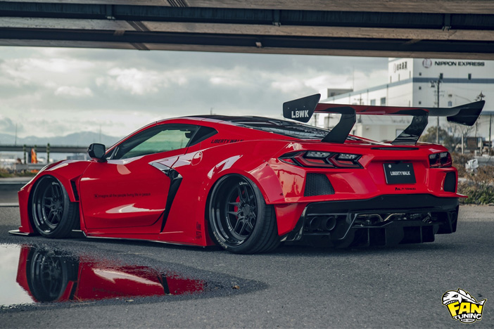 Аэродинамический обвес Liberty Walk на Шевроле Корветт (Chevrolet Corvette) C8