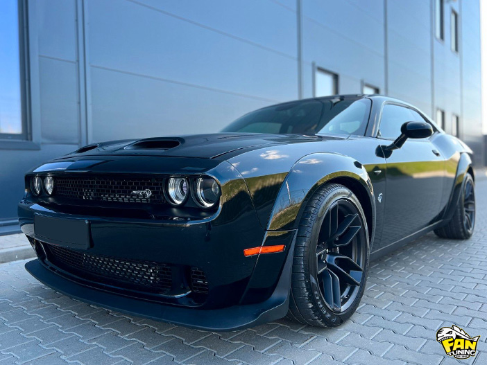 Капот РедАй (Redeye) на Додж Челленджер (Dodge Challenger)