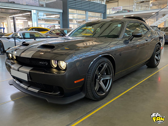 Капот РедАй (Redeye) на Додж Челленджер (Dodge Challenger)