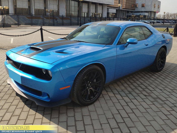 Капот Hellcat с жабрами на Додж Челленджер (Dodge Challenger) 2014 модельного года