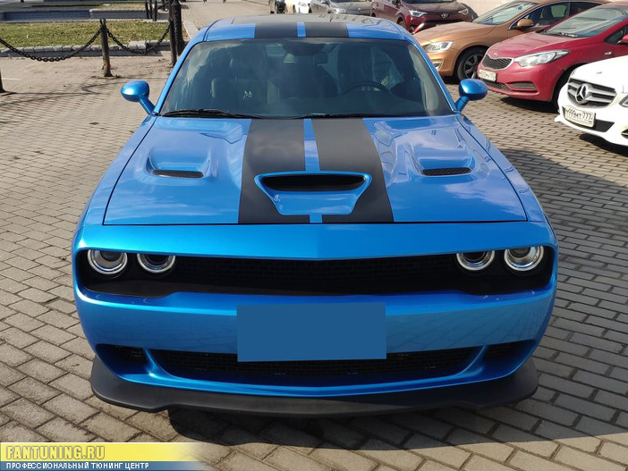 Капот Hellcat с жабрами на Додж Челленджер (Dodge Challenger) 2014 модельного года