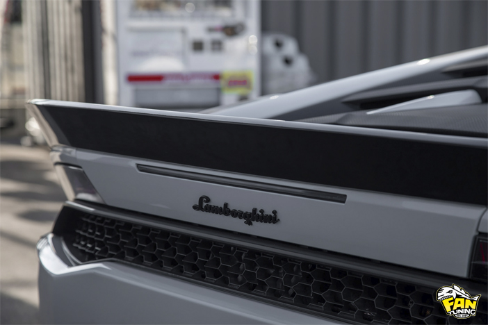 Аэродинамический обвес на Ламборгини Хуракан (Lamborghini Huracan) от японского тюнинг-ателье Liberty Walk