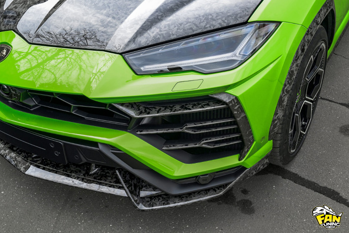 Карбоновая губа (спойлер) на передний бампер Ламборгини Урус (Lamborghini Urus)