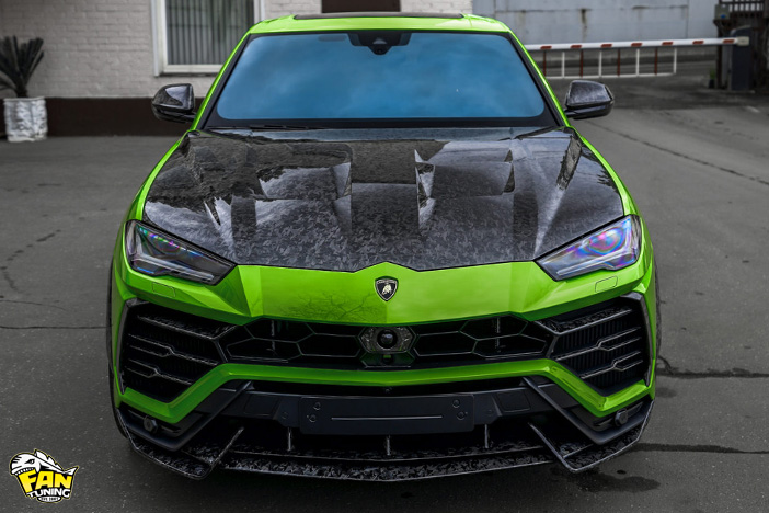 Карбоновая губа (спойлер) на передний бампер Ламборгини Урус (Lamborghini Urus)