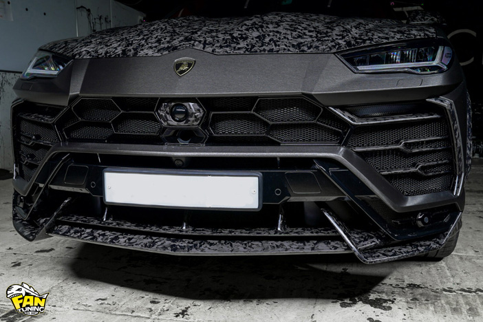 Карбоновая губа (спойлер) на передний бампер Ламборгини Урус (Lamborghini Urus)