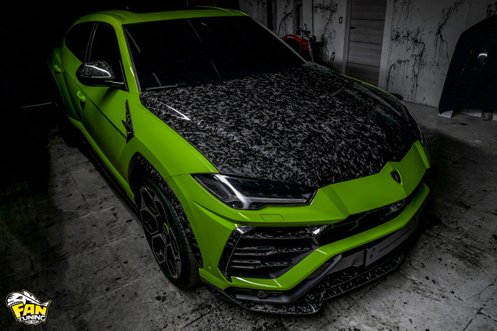 Карбоновый капот на Ламборгини Урус (Lamborghini Urus)