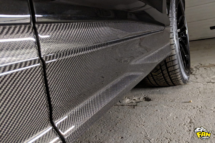 Карбоновые накладки на пороги на Ламборгини Урус (Lamborghini Urus)