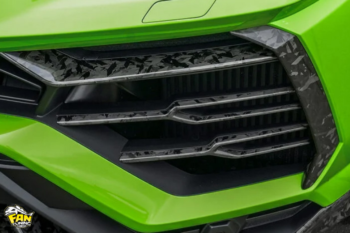 Карбоновые Y-образные вставки в передний бампер Ламборгини Урус (Lamborghini Urus)