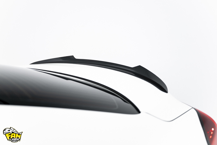 Аэродинамический обвес на Мазерати Гибли Модена (Maserati Ghibli Modena) 2017-2020 годов выпуска