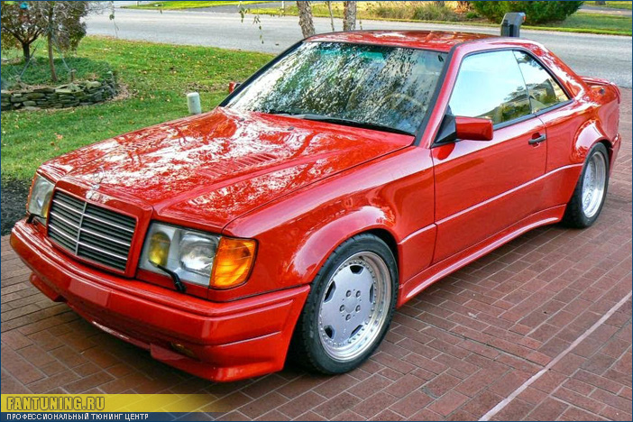 Крылья для переделки обычного Mercedes W124 Coupe в легендарный W124 Hammer