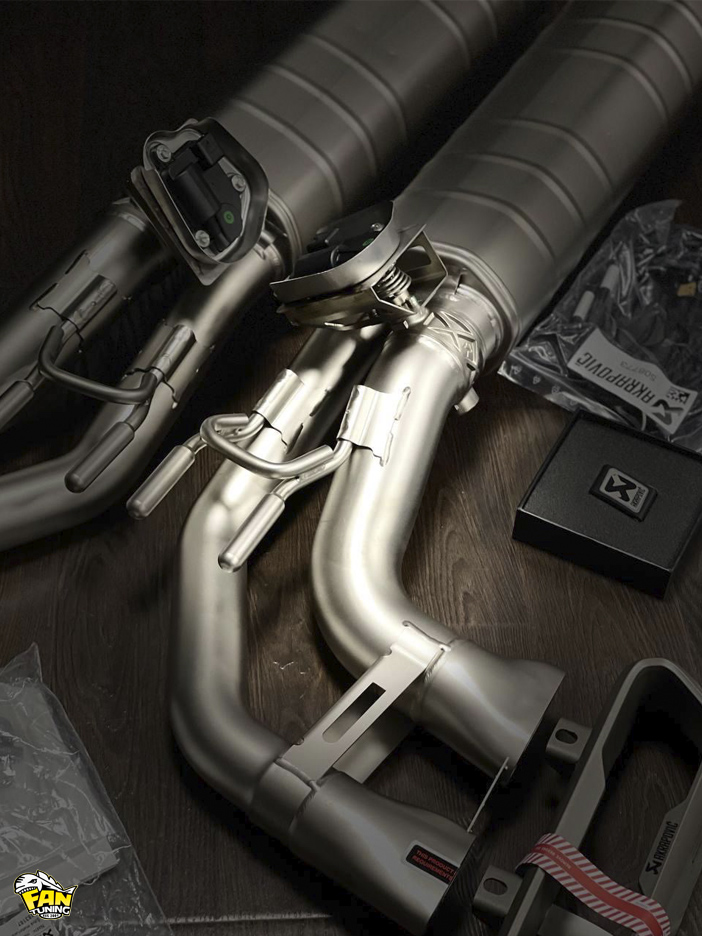 Оригинальная выхлопная система Акрапович (Akrapovic) на Мерседес (Mercedes) G63 W463a
