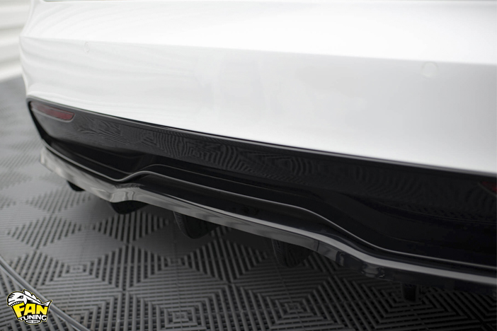 Диффузор заднего бампера на Теслу Модел С Плейд (Tesla Model S Plaid) 2021 модельного года Вариант 2