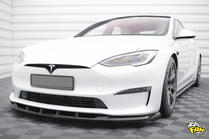 Губа (накладка) переднего бампера на Теслу Модел С Плейд (Tesla Model S Plaid) 2021 модельного года Вариант 1