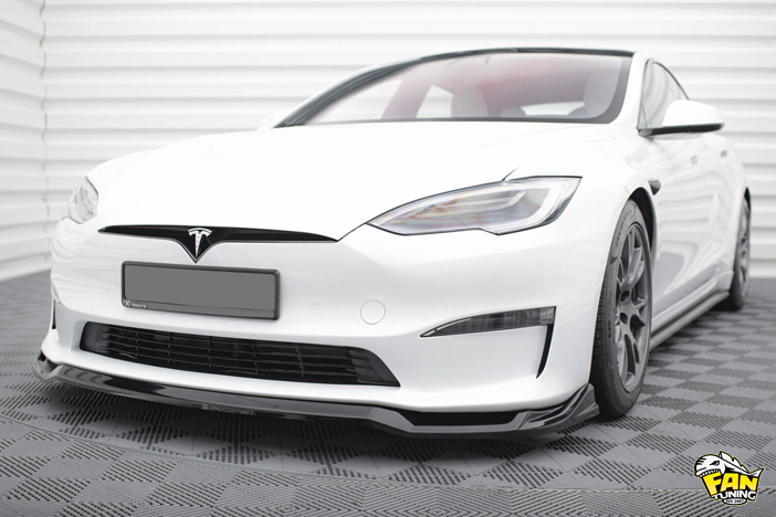 Губа (накладка) переднего бампера на Теслу Модел С Плейд (Tesla Model S Plaid) 2021 модельного года Вариант 2