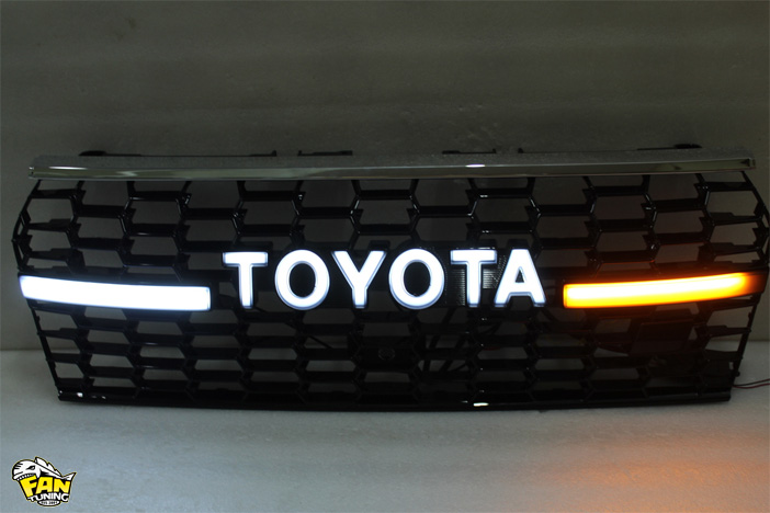 Решетка радиатора GR с подсветкой и повторителями поворотов на Toyota Land Cruiser Prado 150 2018+