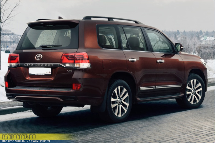 Аэродинамический обвес Executive на Тойоту Ленд Крузер (Toyota Land Cruiser) 200 2015+