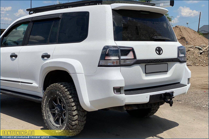 Аэродинамический обвес OFFroad на Тойоту Ленд Крузер (Toyota Land Cruiser) 200 2016+